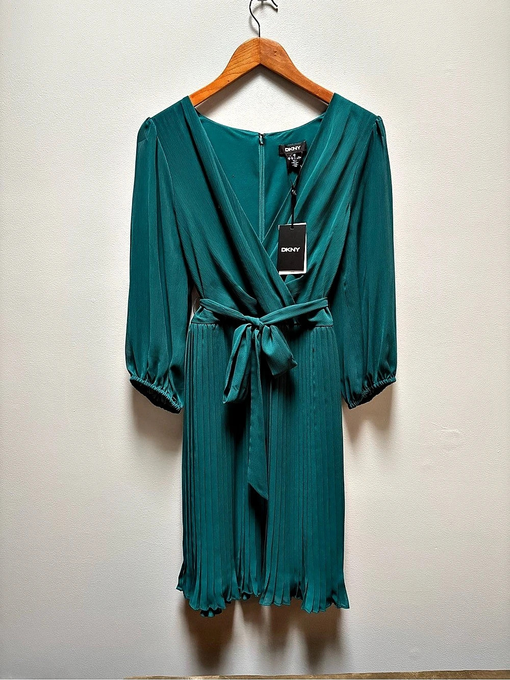 DKNY Pleated Midi Dress in Green Size Large NWT
